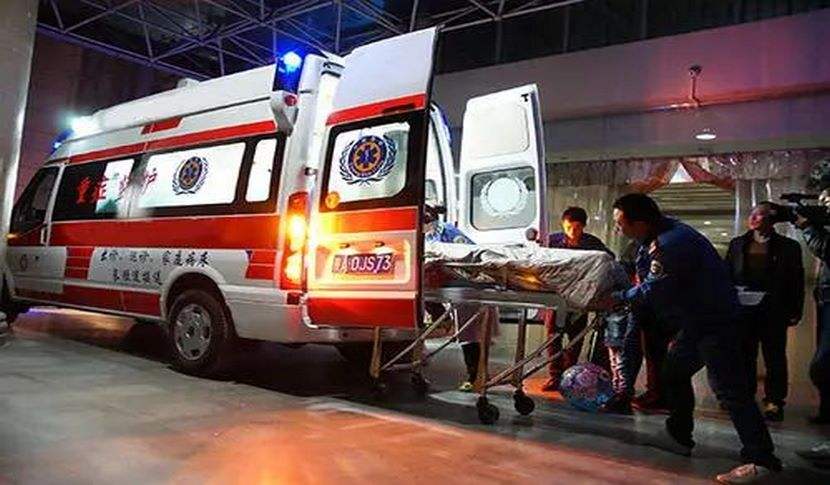 阿合奇县机场、火车站急救转运